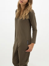 Cargar imagen en el visor de la galería, enterizo JOY militar